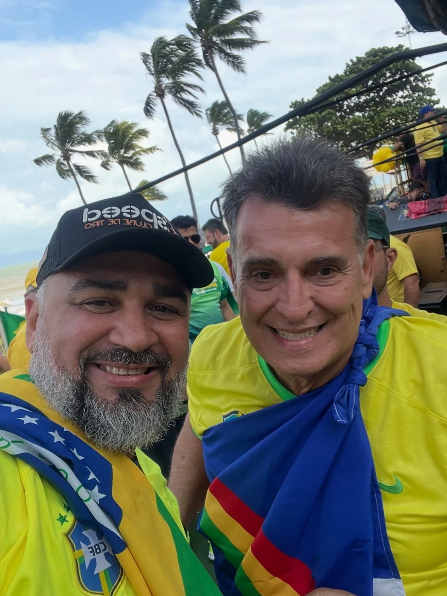 Pastor Capelão Jorge ao lado de Coronel Meira
